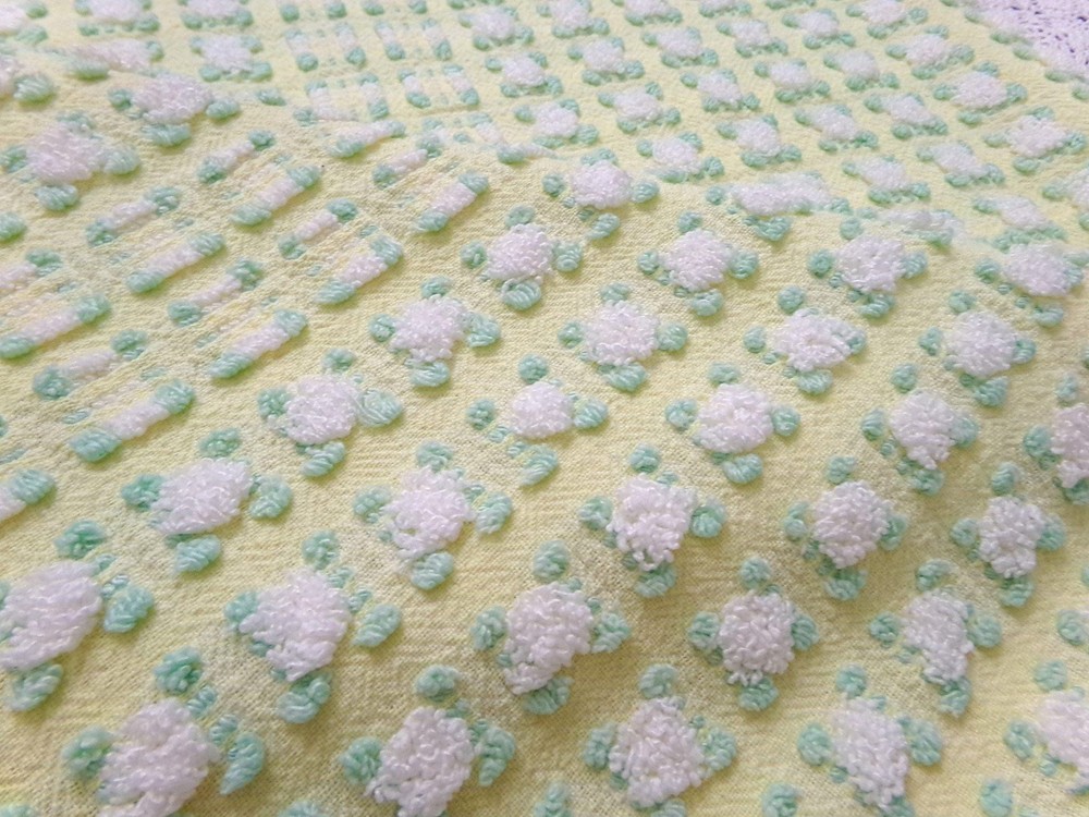 Phantom Rosebud Vintage Chenille Bedspread Fabric Yellow White 20×24″ Piece