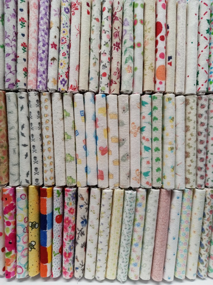 Dollhouse Miniatures 1:12 Scale Mini Fabric Bolts – pack of 10