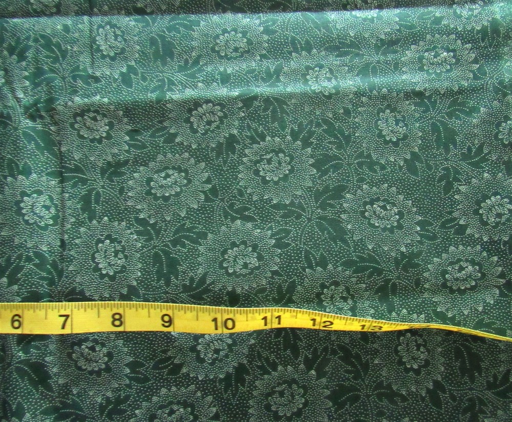 7/8 yd 100% Cotton Fabric Green with White Dotted Flowers All Over