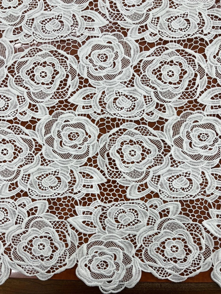 Aleah OFF WHITE Guipure Venice Medium Weight Lace Fabric by the Yard – 10147