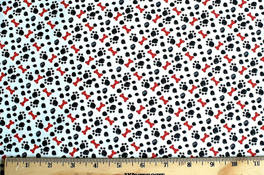 DOG/CAT BLACK PAW PRINTS*SMALL RED BONES*FACE MASKS* 100% COTTON FABRIC 44X36″